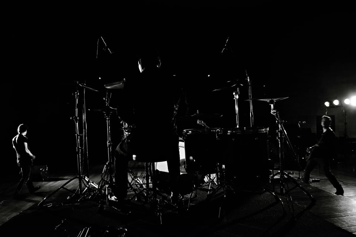 Loka a Milano — Studio musicale su Coorde